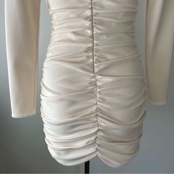 Zara Ruched Deep V Plunge Mini Dress Cream Long Sleeves Bodycon Size Small NWT - Picture 8 of 10